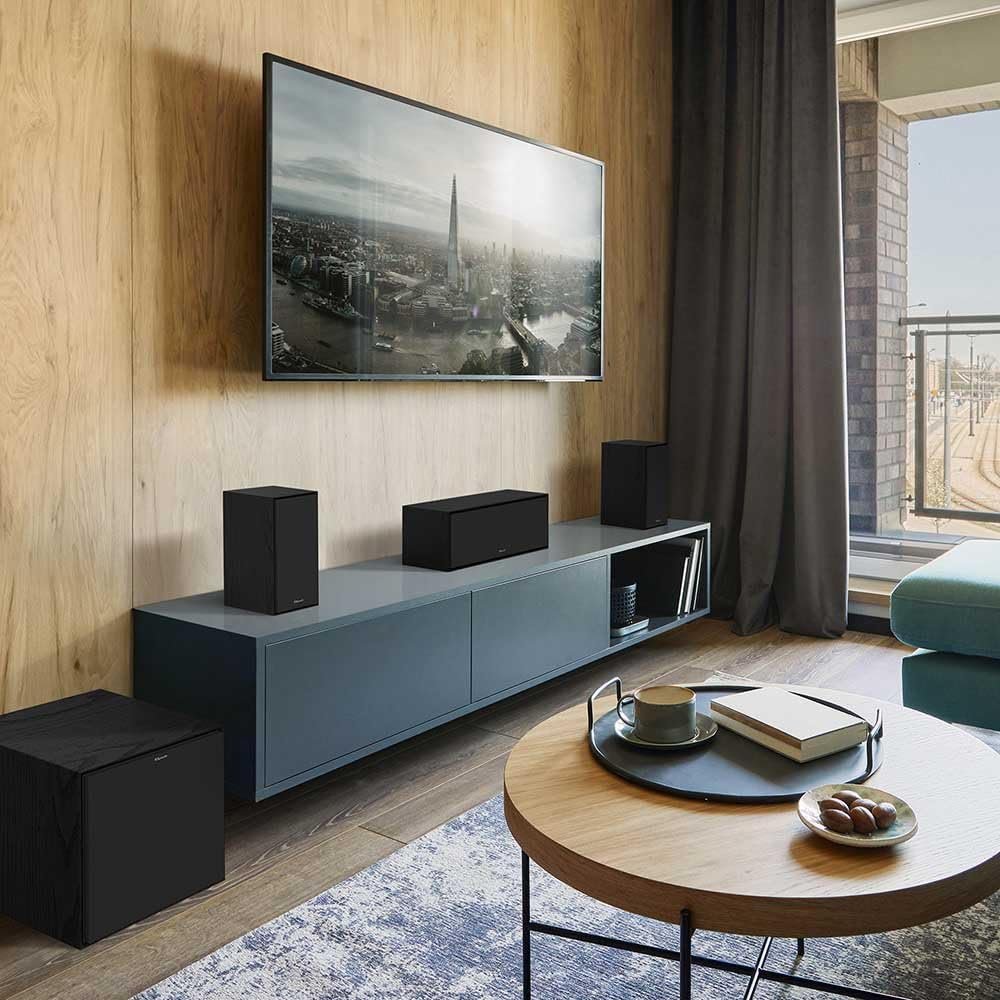 Klipsch Reference Next-Generation R-40M Horn-Loaded Bookshelf Speakers with 4” Spun-Copper Woofers for Best-in-Class Home Theater Sound in Black Klipsch Reference Next-Generation R-40M Horn-Loaded Bookshelf Speakers with 4” Spun-Copper Woofers for Best-in-Class Home Theater Sound in Black